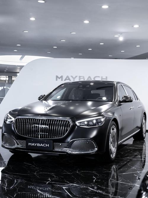 深圳坪山区迅润翰企业管理咨询岚图汽车的售后服务让用户无忧出行，迈巴赫未来的豪华车趋势